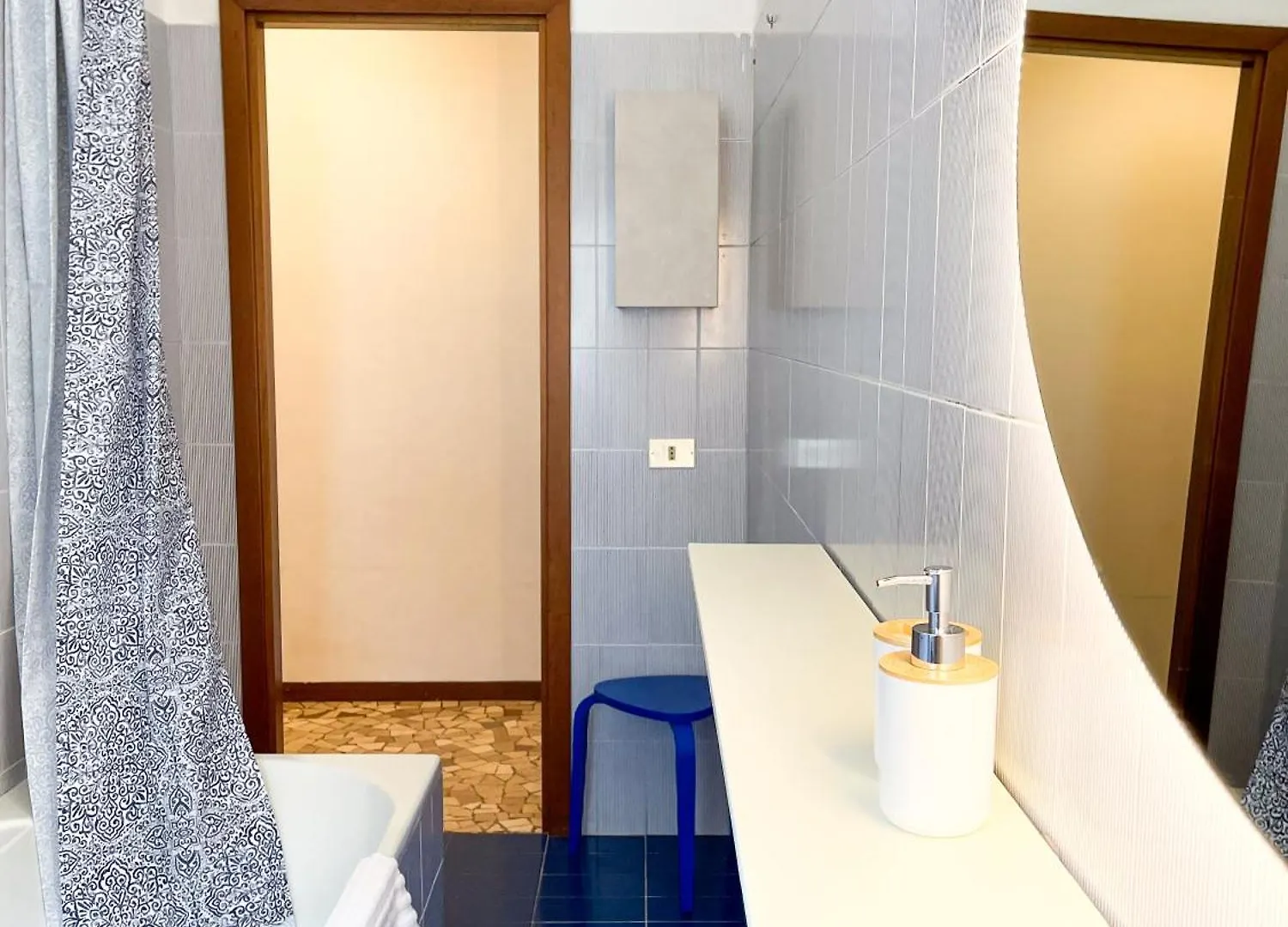 Casa Luvi, Crocetta Porta Romana, Milan Italie